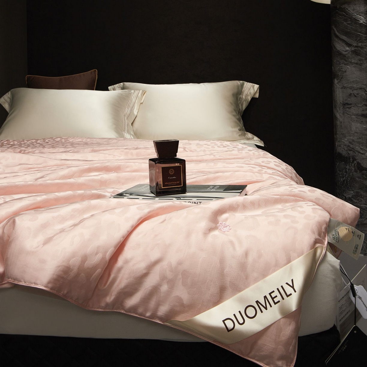 91家纺网 家纺一手货源 找家纺 南通朵美纺织品有限公司 2025新款高端手工订制桑蚕丝被-约定系列 约定（玉色）