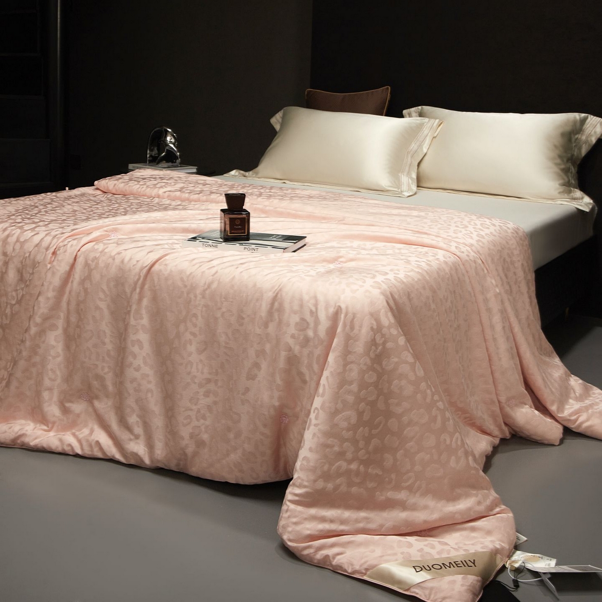 91家纺网 家纺一手货源 找家纺 南通朵美纺织品有限公司 2025新款高端手工订制桑蚕丝被-约定系列 约定（玉色）