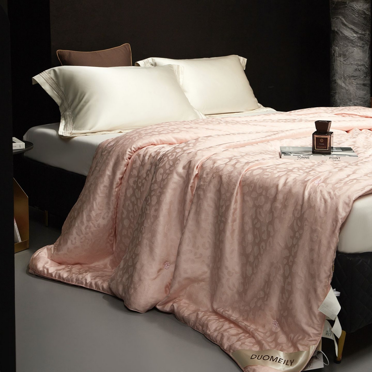 91家纺网 家纺一手货源 找家纺 南通朵美纺织品有限公司 2025新款高端手工订制桑蚕丝被-约定系列 约定（玉色）