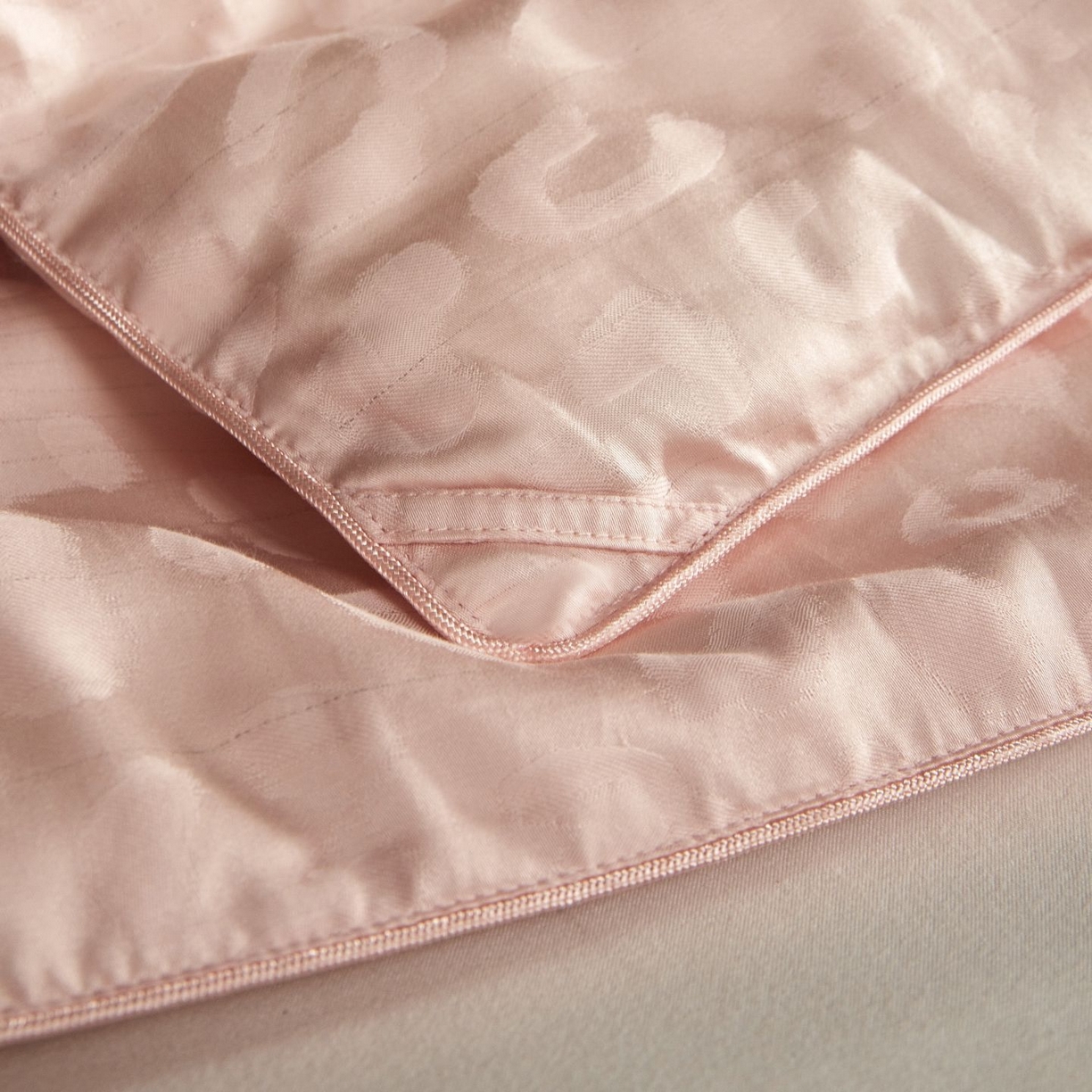 91家纺网 家纺一手货源 找家纺 南通朵美纺织品有限公司 2025新款高端手工订制桑蚕丝被-约定系列 约定（玉色）