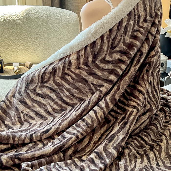 91家纺网 家纺一手货源 找家纺 朵朵家纺 2025新款加厚牛奶绒羊羔绒印花多功能盖毯（可定制尺寸 ） 摩卡生活