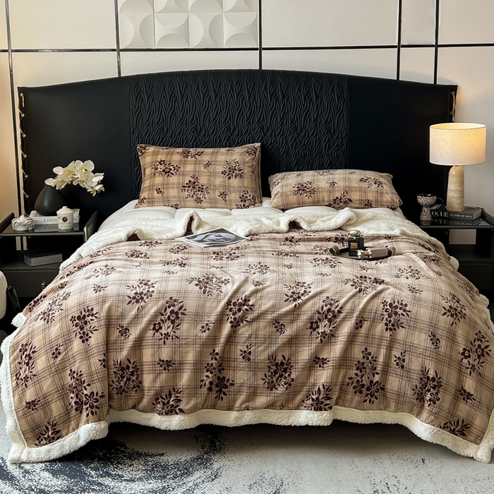 91家纺网 家纺一手货源 找家纺 朵朵家纺 2025新款加厚牛奶绒羊羔绒印花多功能盖毯（可定制尺寸 ） 南枝向暖