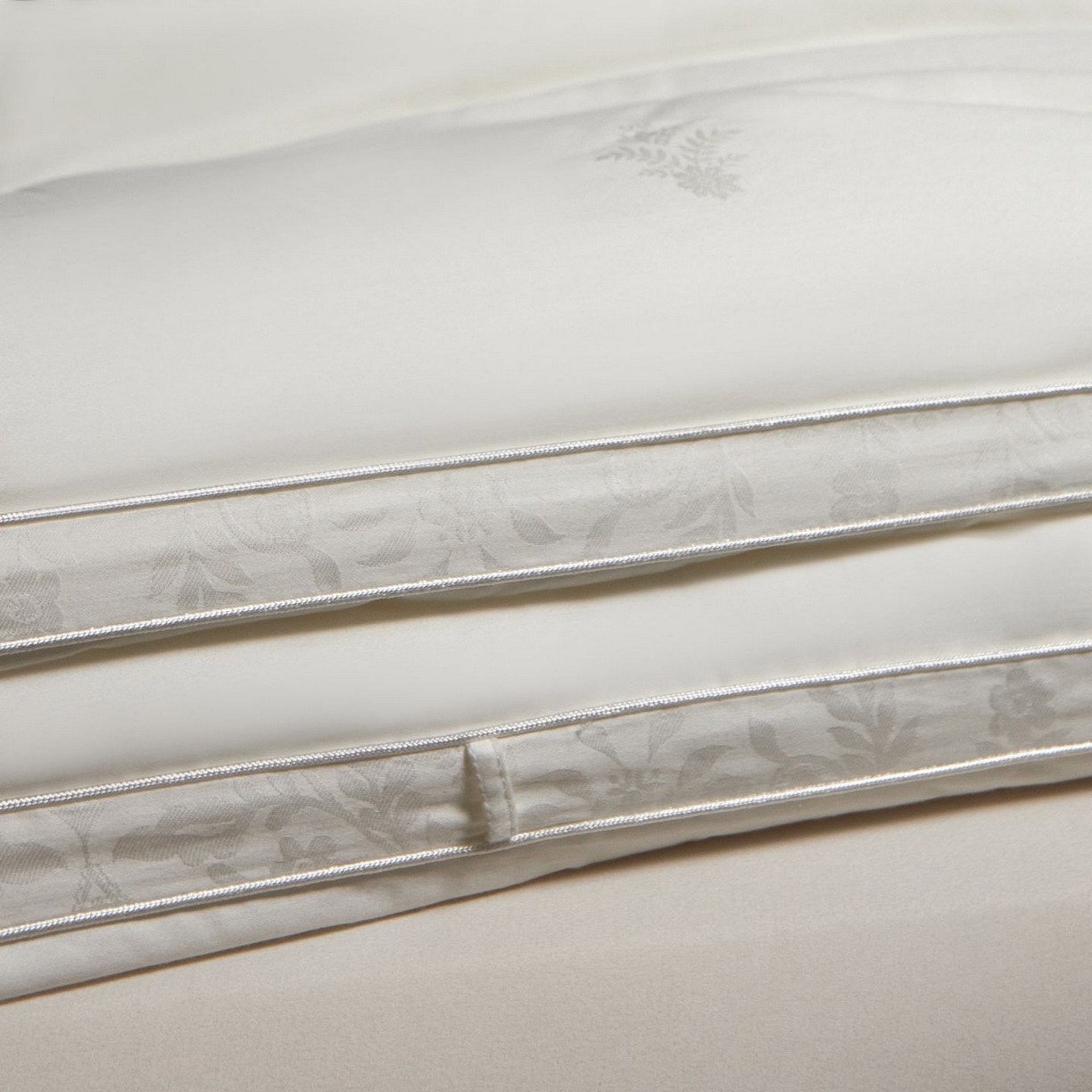 91家纺网 家纺一手货源 找家纺 （总）南通朵美纺织品有限公司 2025新款高级仿鹅绒被被子被芯