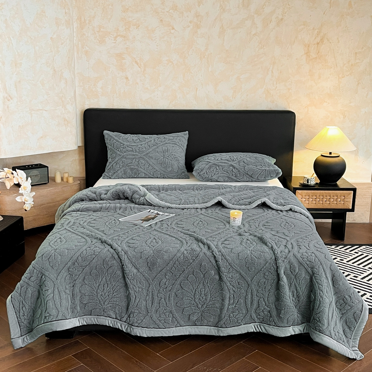 91家纺网 家纺一手货源 找家纺 欧邦 2025新款A类提花舒棉绒双面绒半边绒单层毯毯子毛毯 深灰