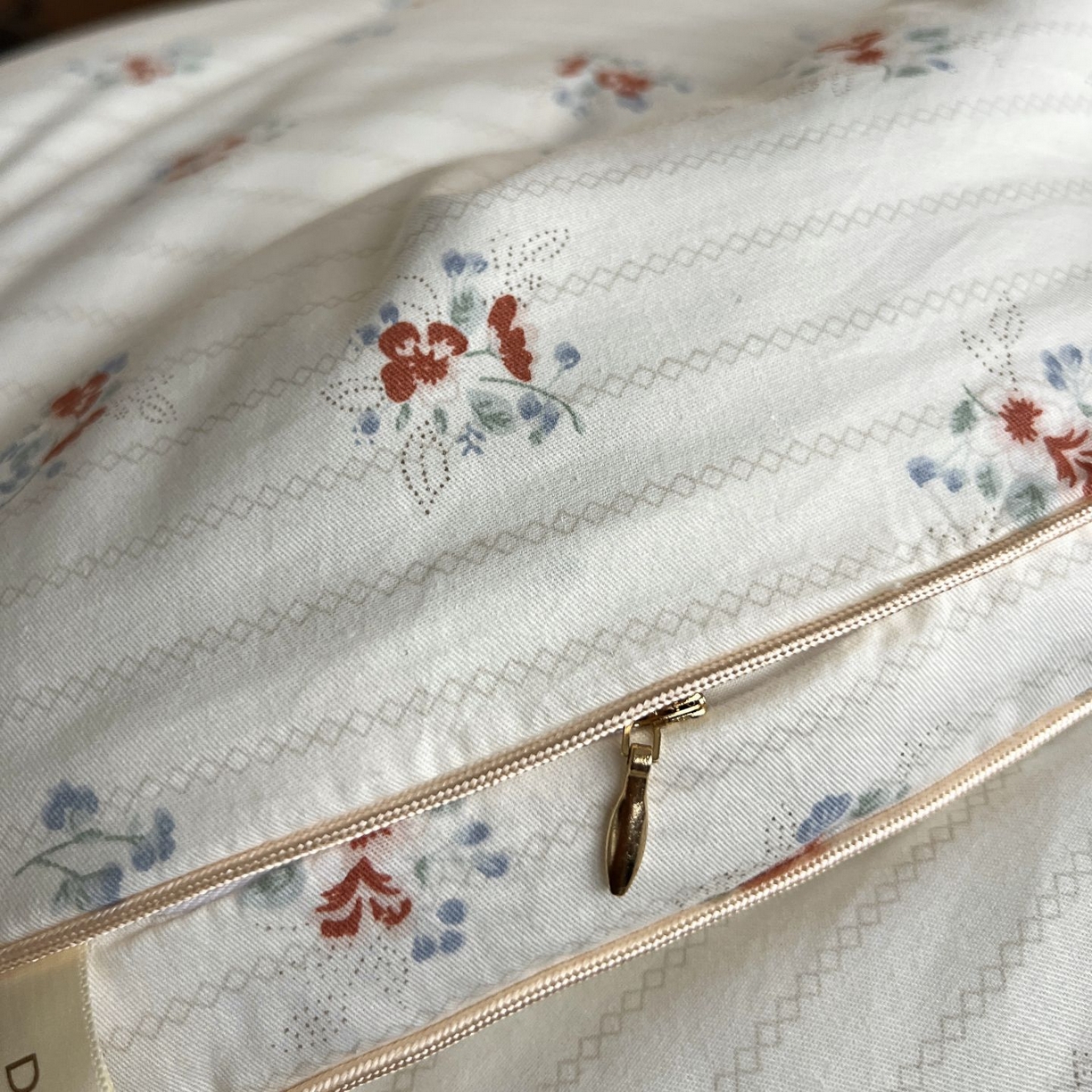 91家纺网 家纺一手货源 找家纺 南通朵美纺织品有限公司 2025新款立体杜邦纤维暖绒被印花 美恋