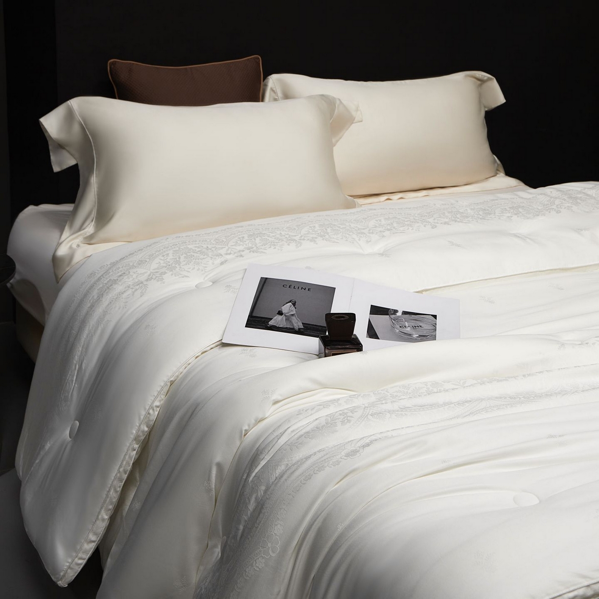 91家纺网 家纺一手货源 找家纺 南通朵美纺织品有限公司 2025新款高级仿鹅绒被被子被芯 仿鹅绒被-白