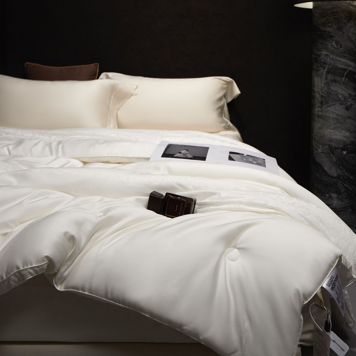 91家纺网 家纺一手货源 找家纺 南通朵美纺织品有限公司 2025新款高级仿鹅绒被被子被芯 仿鹅绒被-白