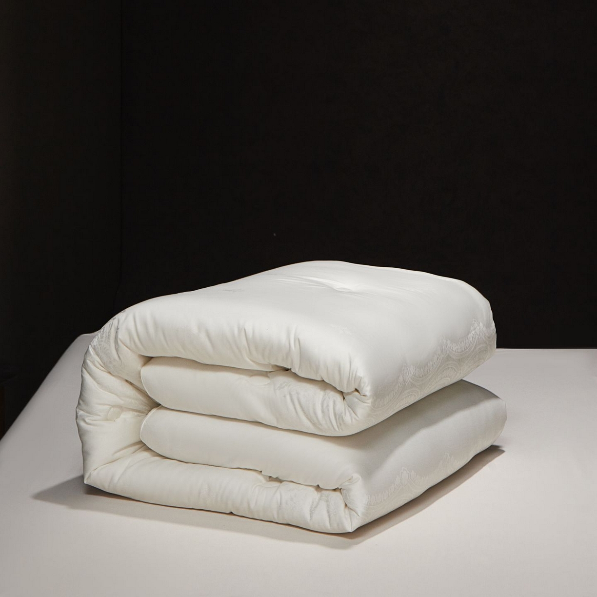 91家纺网 家纺一手货源 找家纺 南通朵美纺织品有限公司 2025新款高级仿鹅绒被被子被芯 仿鹅绒被-白