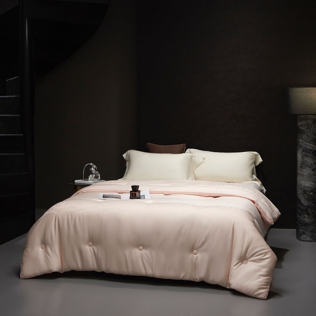 91家纺网 家纺一手货源 找家纺 南通朵美纺织品有限公司 2025新款高级仿鹅绒被被子被芯 仿鹅绒被-粉