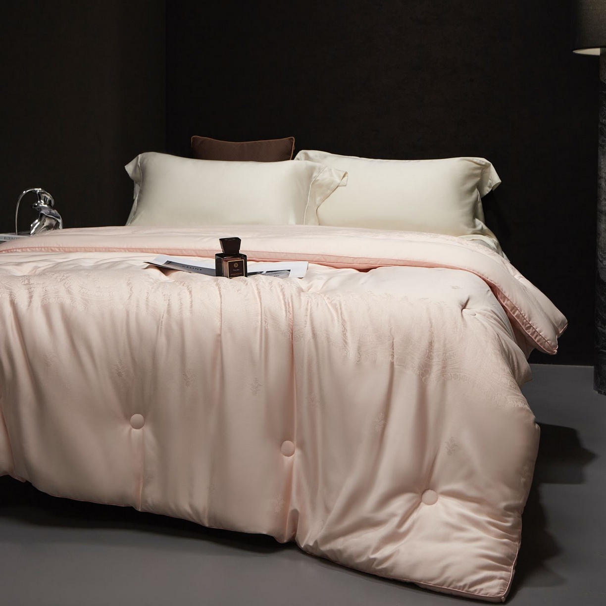 91家纺网 家纺一手货源 找家纺 南通朵美纺织品有限公司 2025新款高级仿鹅绒被被子被芯 仿鹅绒被-粉