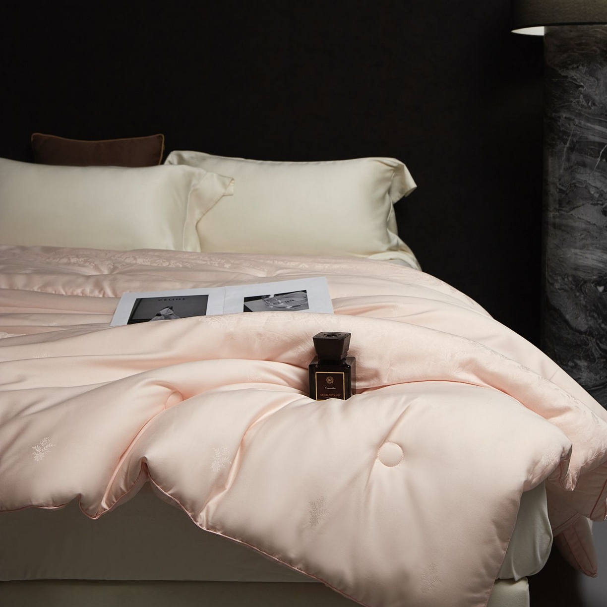 91家纺网 家纺一手货源 找家纺 南通朵美纺织品有限公司 2025新款高级仿鹅绒被被子被芯 仿鹅绒被-粉