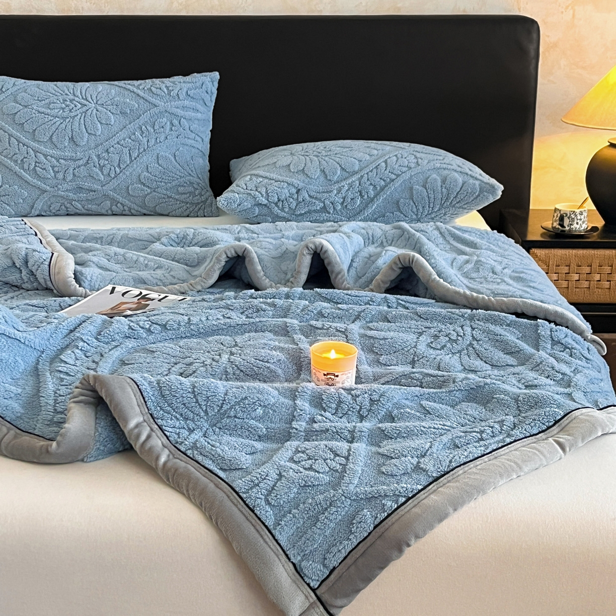 91家纺网 家纺一手货源 找家纺 欧邦 2025新款A类提花舒棉绒双面绒半边绒单层毯毯子毛毯 午夜蓝