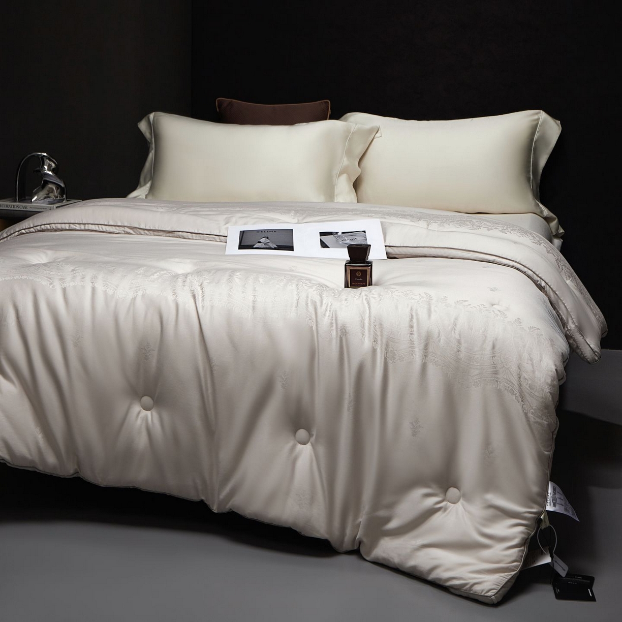 91家纺网 家纺一手货源 找家纺 南通朵美纺织品有限公司 2025新款高级仿鹅绒被被子被芯 仿鹅绒被-灰