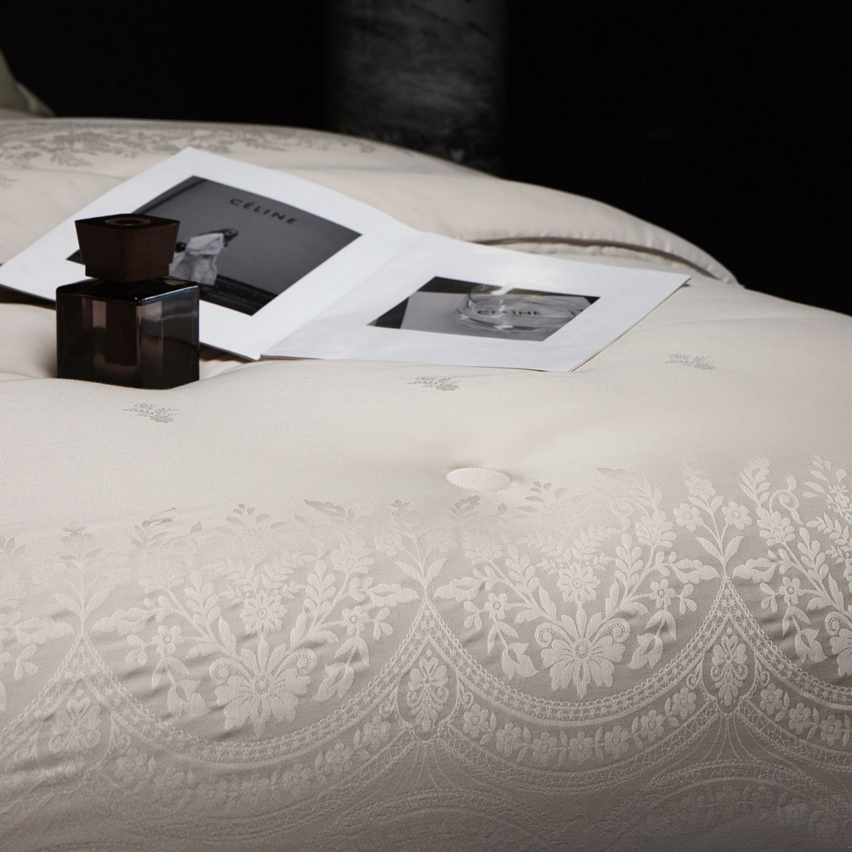 91家纺网 家纺一手货源 找家纺 南通朵美纺织品有限公司 2025新款高级仿鹅绒被被子被芯 仿鹅绒被-灰