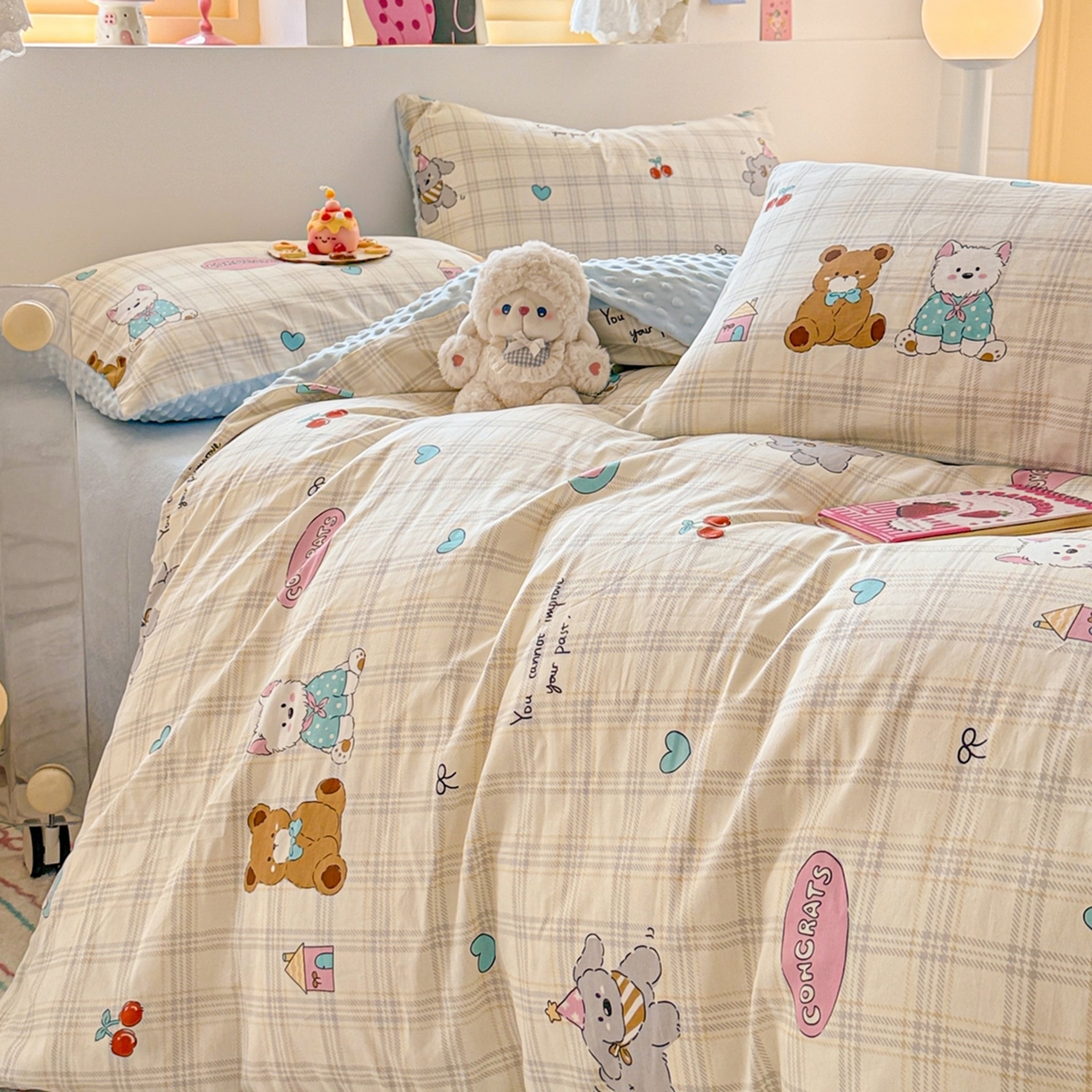 91家纺网 家纺一手货源 找家纺 简宜家居（朝初家纺） 2025新款全棉安抚豆豆绒卡通印花小清新四件套 萌宠格子铺