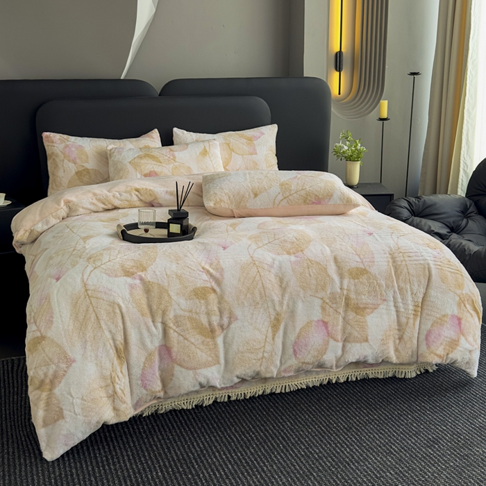 91家纺网 家纺一手货源 找家纺 家之硕家纺 2025新款高克重兔毛绒轻奢风枕套系列 香叶粉