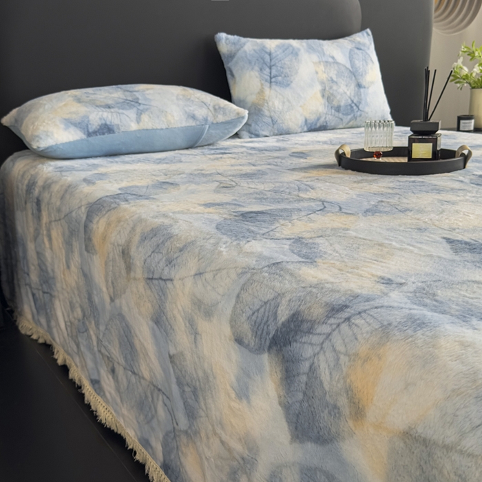 91家纺网 家纺一手货源 找家纺 家之硕家纺 2025新款高克重兔毛绒轻奢风枕套系列 香叶蓝