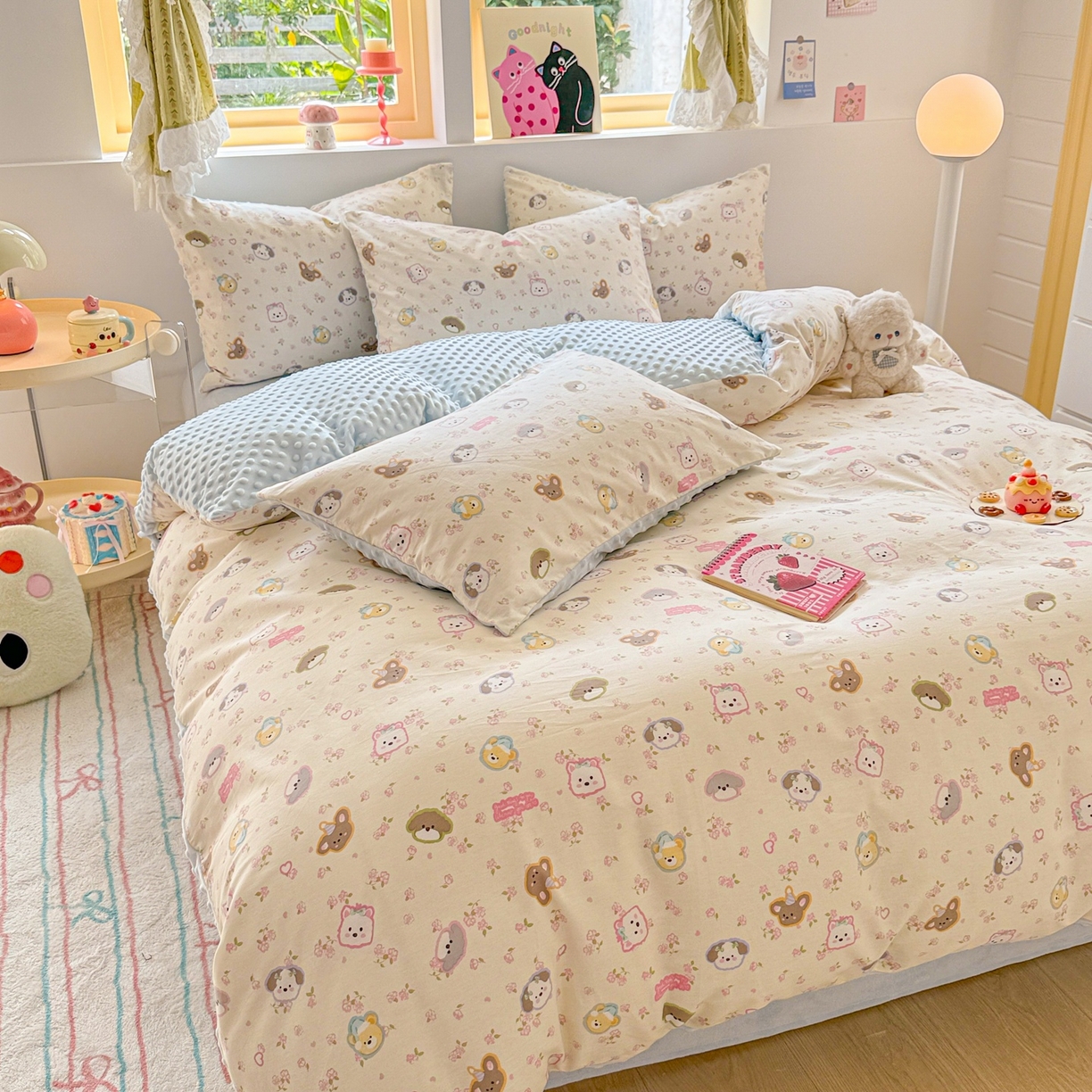 91家纺网 家纺一手货源 找家纺 简宜家居（朝初家纺） 2025新款全棉安抚豆豆绒卡通印花小清新四件套 萌友聚会