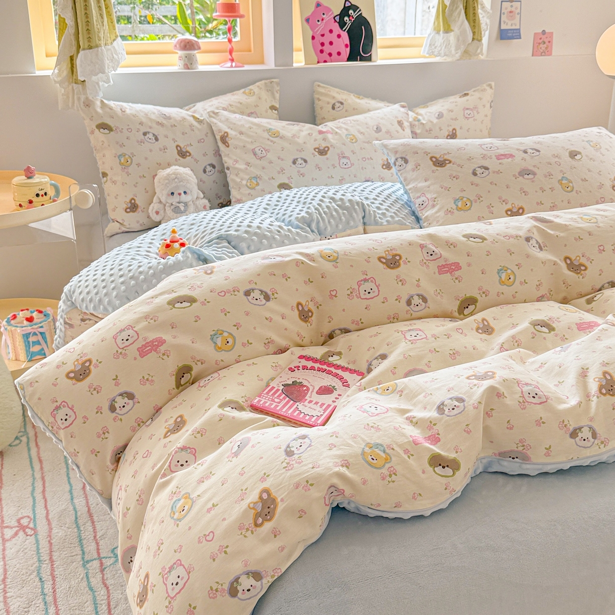 91家纺网 家纺一手货源 找家纺 简宜家居（朝初家纺） 2025新款全棉安抚豆豆绒卡通印花小清新四件套 萌友聚会