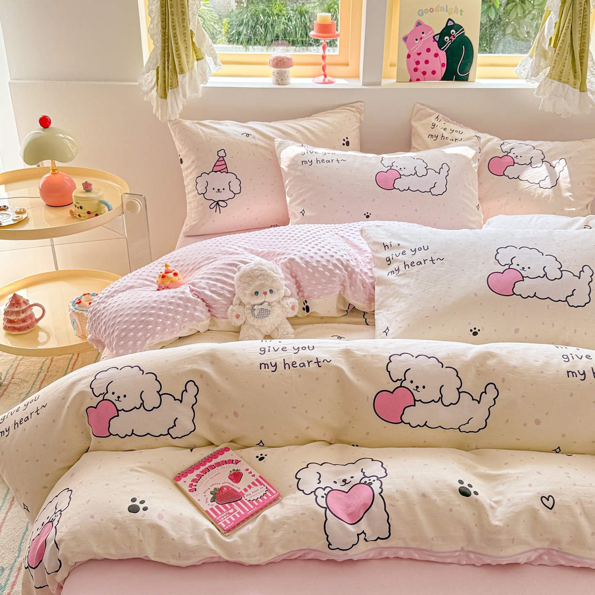 91家纺网 家纺一手货源 找家纺 简宜家居（朝初家纺） 2025新款全棉安抚豆豆绒卡通印花小清新四件套 奶萌狗