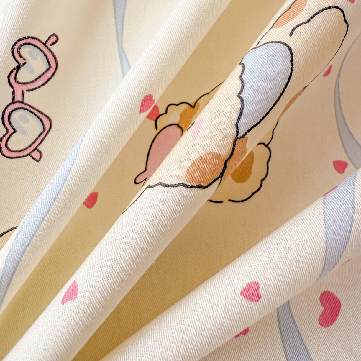 91家纺网 家纺一手货源 找家纺 简宜家居（朝初家纺） 2025新款全棉安抚豆豆绒卡通印花小清新四件套 甜心萌犬