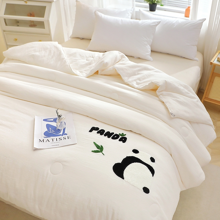 91家纺网 家纺一手货源 找家纺 贝兰仙奴 2025新款全棉皱皱纱毛巾绣大豆被被子被芯 萌萌熊