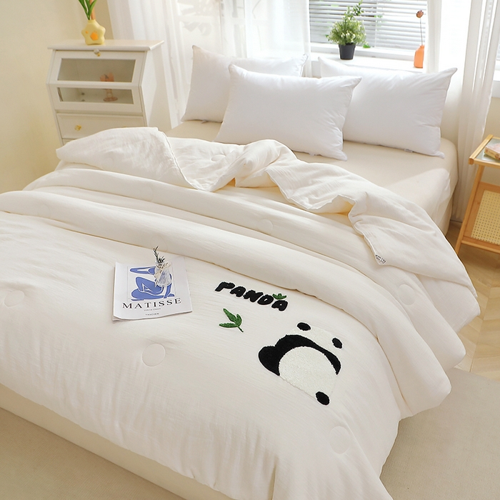 91家纺网 家纺一手货源 找家纺 贝兰仙奴 2025新款全棉皱皱纱毛巾绣大豆被被子被芯 萌萌熊