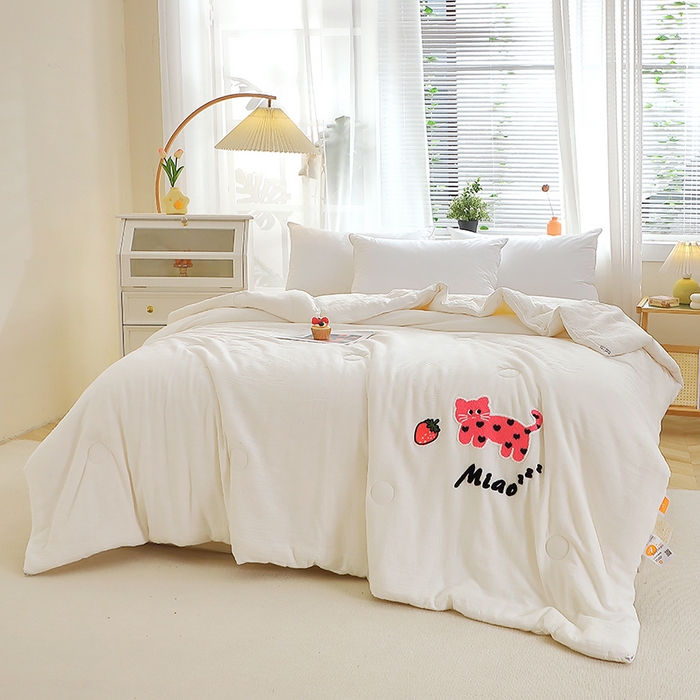 91家纺网 家纺一手货源 找家纺 贝兰仙奴 2025新款全棉皱皱纱毛巾绣大豆被被子被芯 萌萌猫