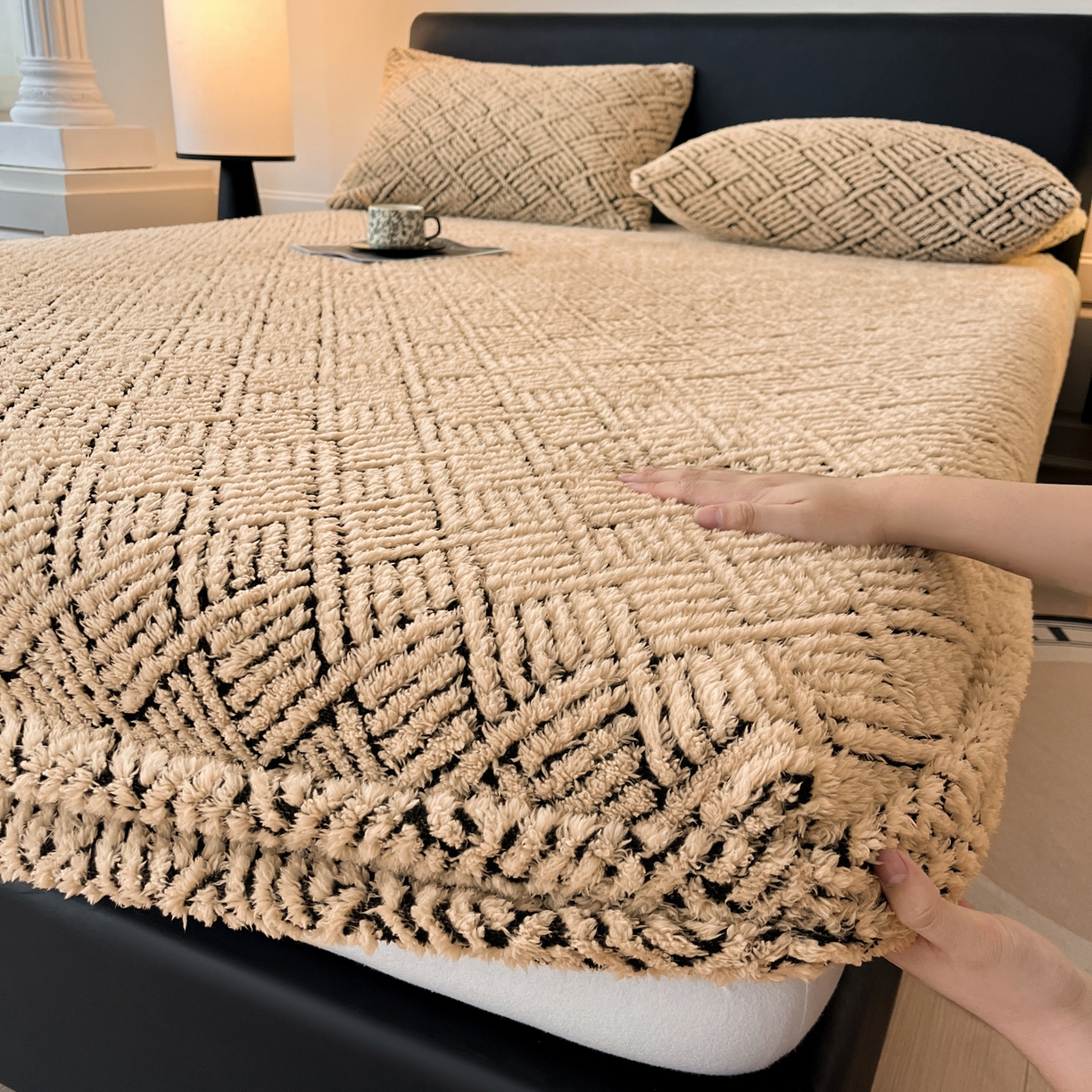 91家纺网 家纺一手货源 找家纺 欧邦 2025新款提花暖阳舒棉绒单床笠-梦境 梦境-米驼