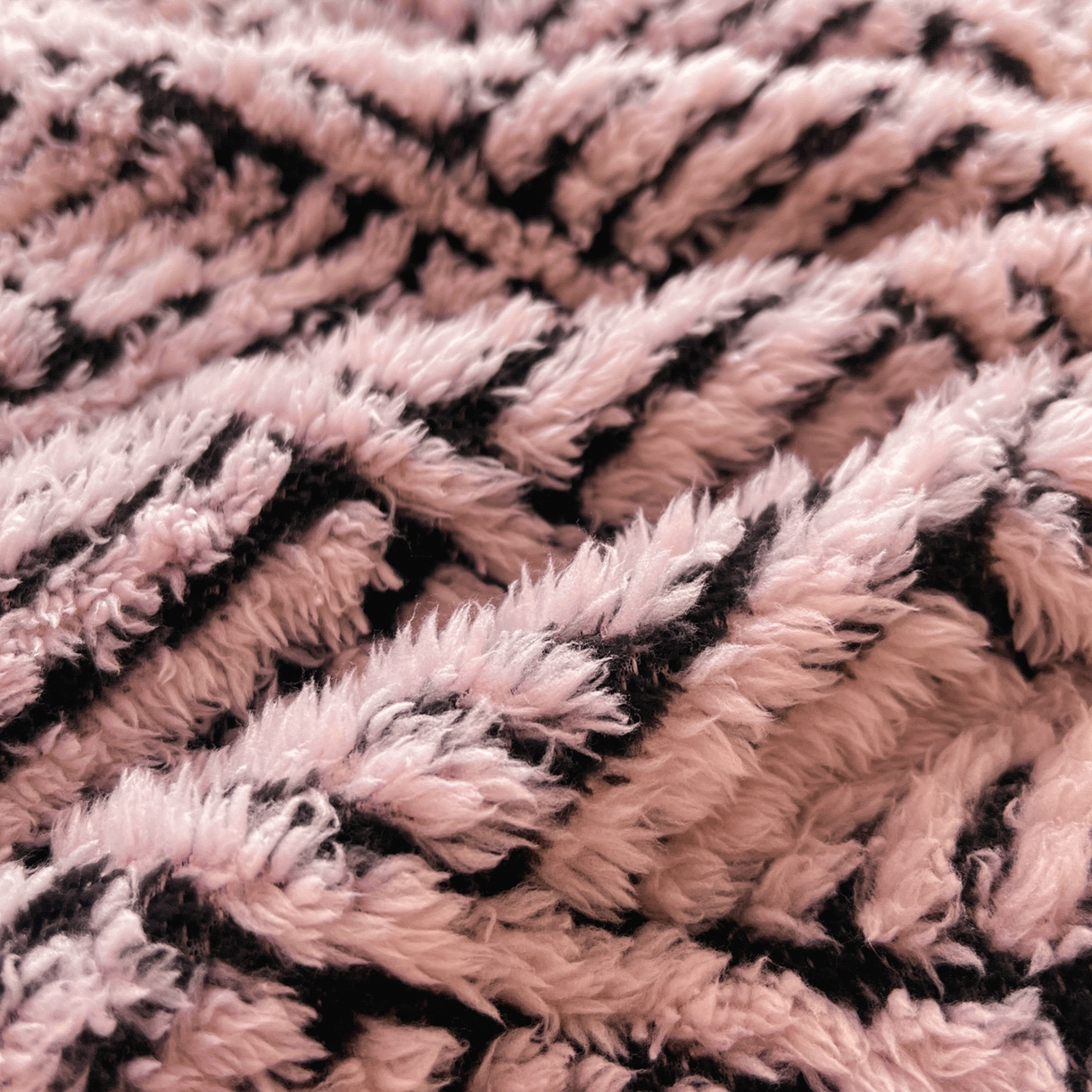 91家纺网 家纺一手货源 找家纺 欧邦 2025新款提花暖阳舒棉绒单床笠-梦境 梦境-粉玉