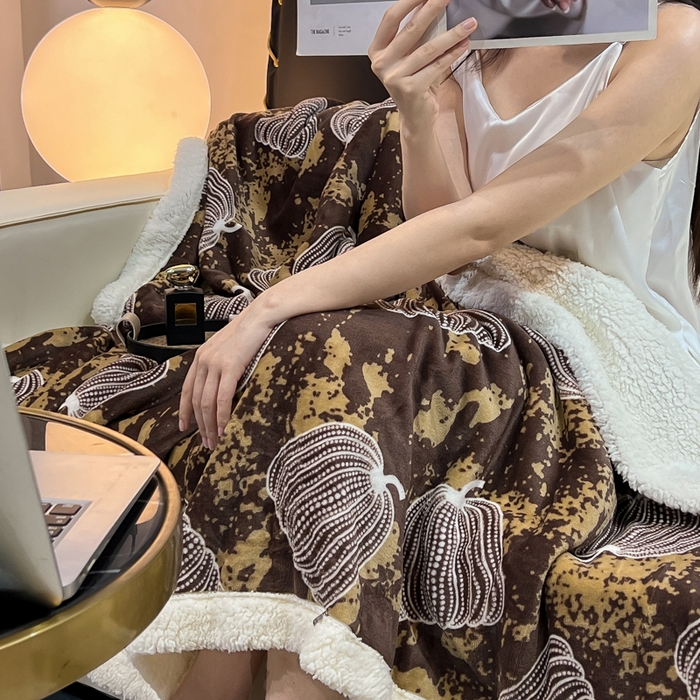 朵朵家纺 2025新款加厚牛奶绒羊羔绒印花多功能盖毯（可定制尺寸 ） 感恩南瓜