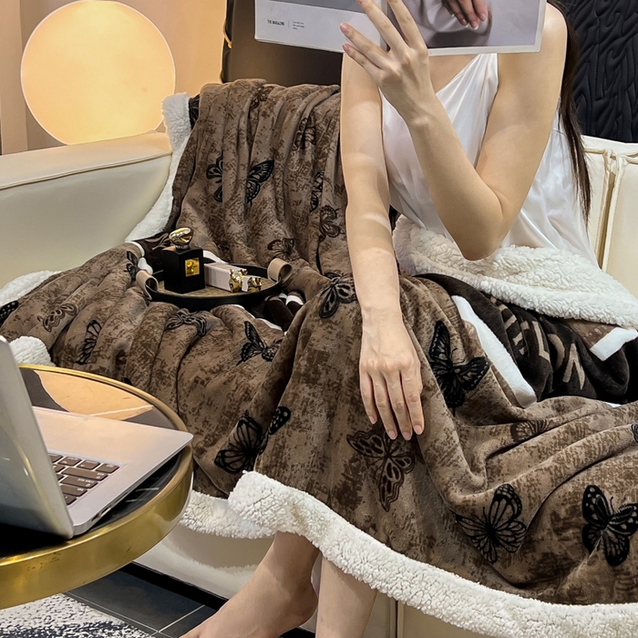朵朵家纺 2025新款加厚牛奶绒羊羔绒印花多功能盖毯（可定制尺寸 ） 可可蝴蝶