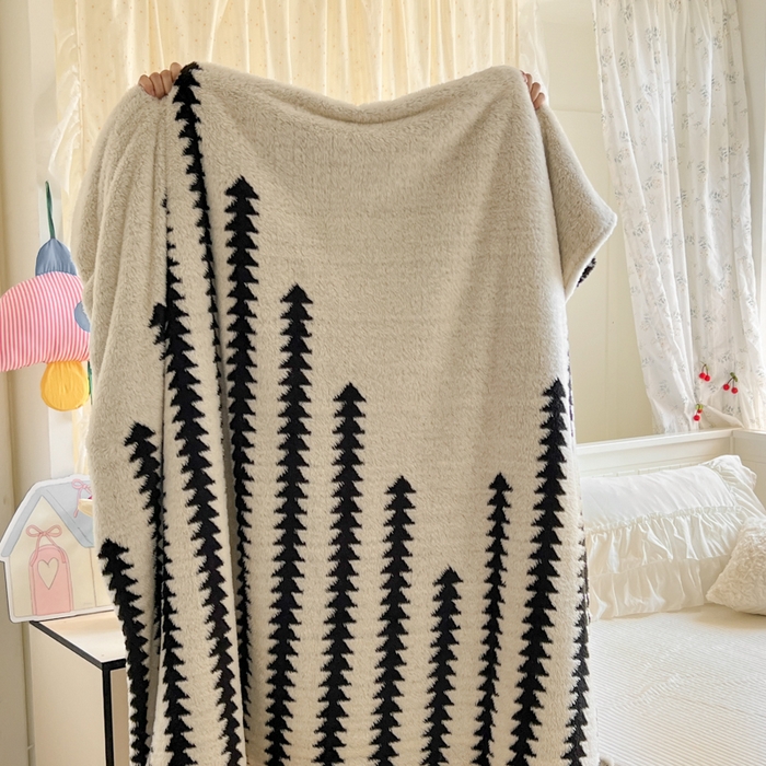 91家纺网 家纺一手货源 找家纺 妖妖家纺 2025新款高克重阳离子羊羔绒保暖双面毛毯 棱间享光