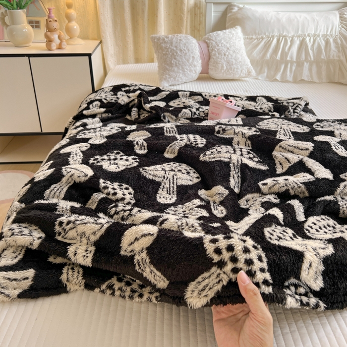 91家纺网 家纺一手货源 找家纺 妖妖家纺 2025新款高克重阳离子羊羔绒保暖双面毛毯 蘑间雪绒