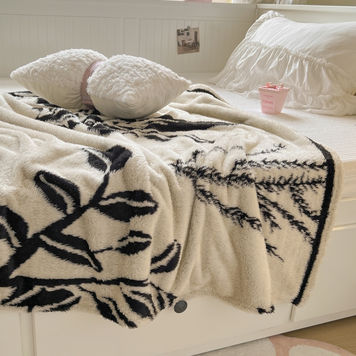 91家纺网 家纺一手货源 找家纺 妖妖家纺 2025新款高克重阳离子羊羔绒保暖双面毛毯 蕊间织梦