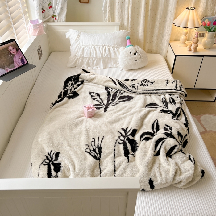 91家纺网 家纺一手货源 找家纺 妖妖家纺 2025新款高克重阳离子羊羔绒保暖双面毛毯 蕊间织梦