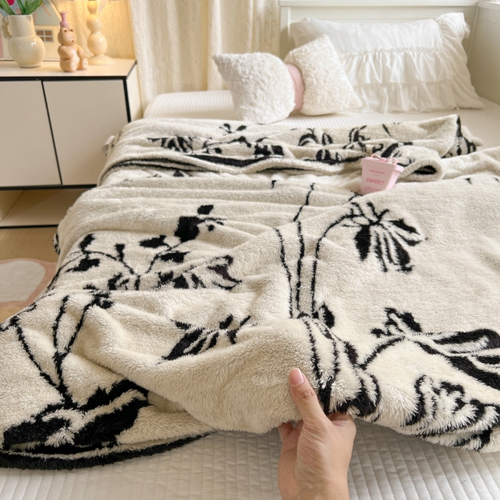 91家纺网 家纺一手货源 找家纺 妖妖家纺 2025新款高克重阳离子羊羔绒保暖双面毛毯 蕊间织梦