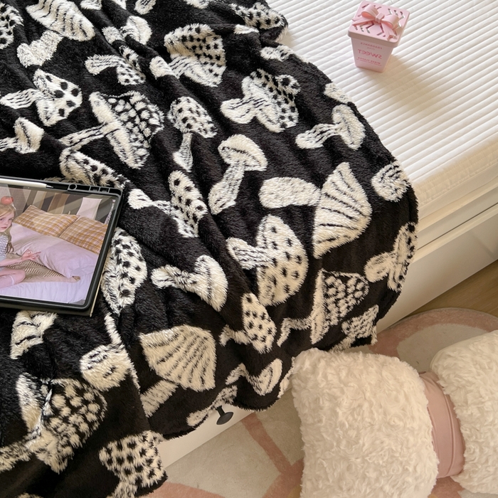 91家纺网 家纺一手货源 找家纺 妖妖家纺 2025新款高克重阳离子羊羔绒保暖双面毛毯 蘑间雪绒