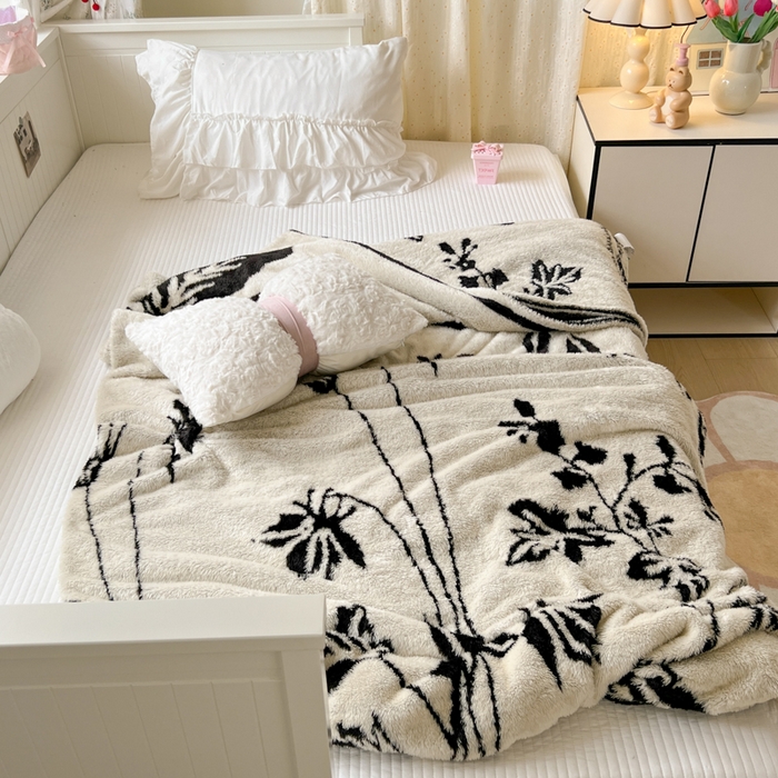 91家纺网 家纺一手货源 找家纺 妖妖家纺 2025新款高克重阳离子羊羔绒保暖双面毛毯 蕊间织梦