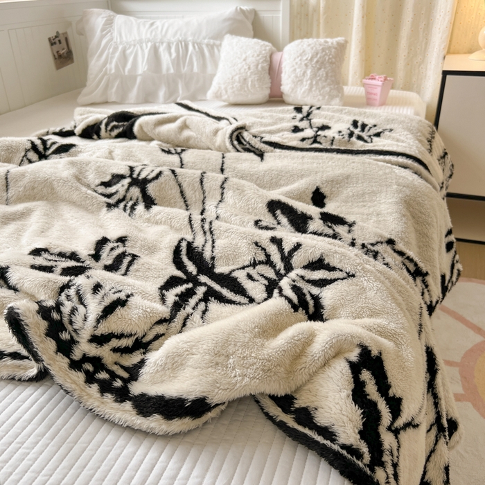 91家纺网 家纺一手货源 找家纺 妖妖家纺 2025新款高克重阳离子羊羔绒保暖双面毛毯 蕊间织梦