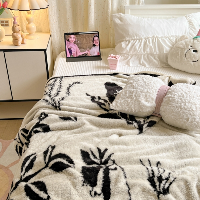 91家纺网 家纺一手货源 找家纺 妖妖家纺 2025新款高克重阳离子羊羔绒保暖双面毛毯 蕊间织梦