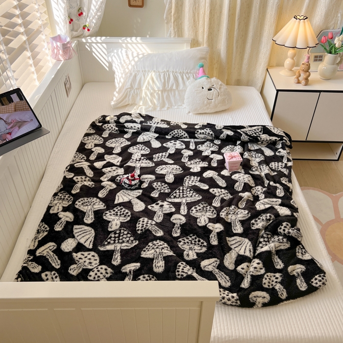 91家纺网 家纺一手货源 找家纺 妖妖家纺 2025新款高克重阳离子羊羔绒保暖双面毛毯 蘑间雪绒