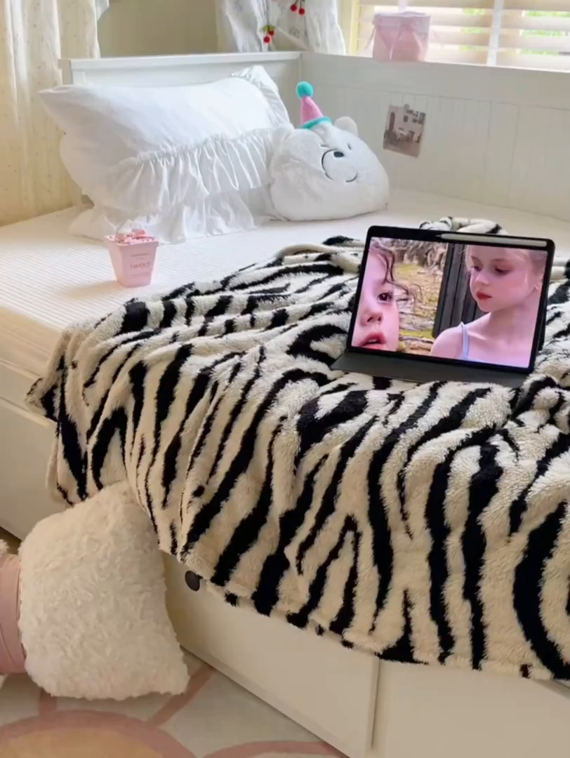 91家纺网 家纺一手货源 找家纺 妖妖家纺 2025新款高克重阳离子羊羔绒保暖双面毛毯 云斑映素