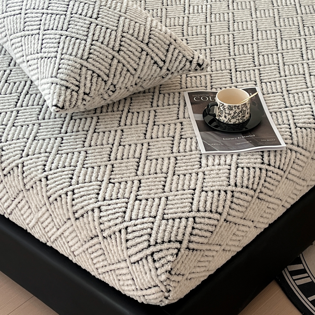 91家纺网 家纺一手货源 找家纺 欧邦 2025新款提花暖阳舒棉绒单床笠-梦境 梦境-幻白