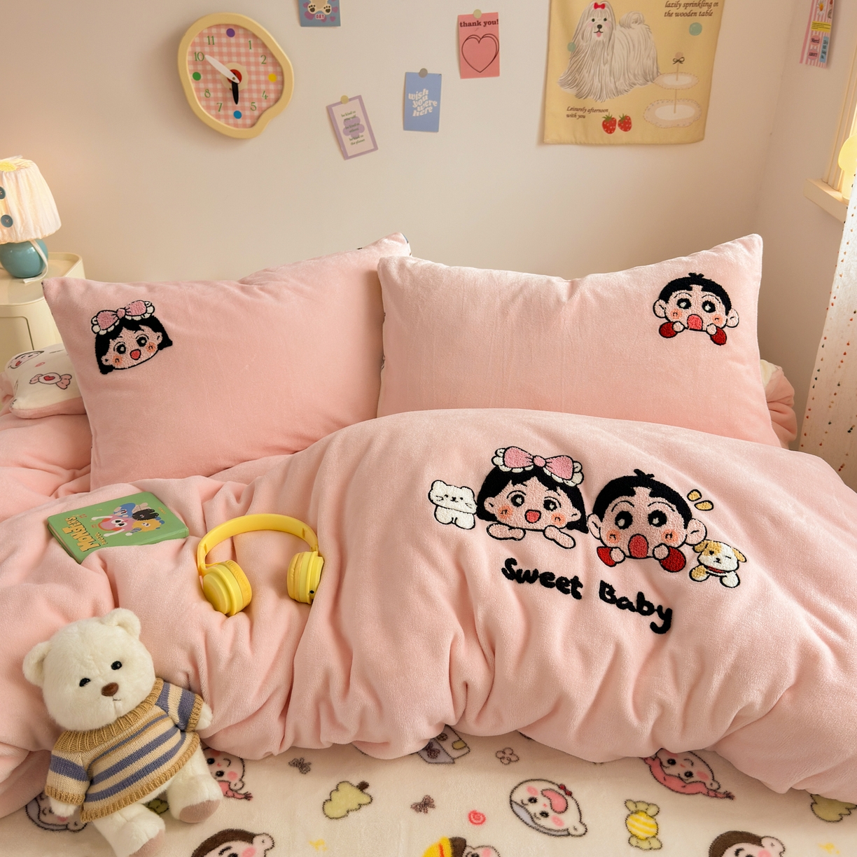 91家纺网 家纺一手货源 找家纺 三元色 2025新款牛奶绒绣花毛巾绣四件套 牛奶绒好伙伴