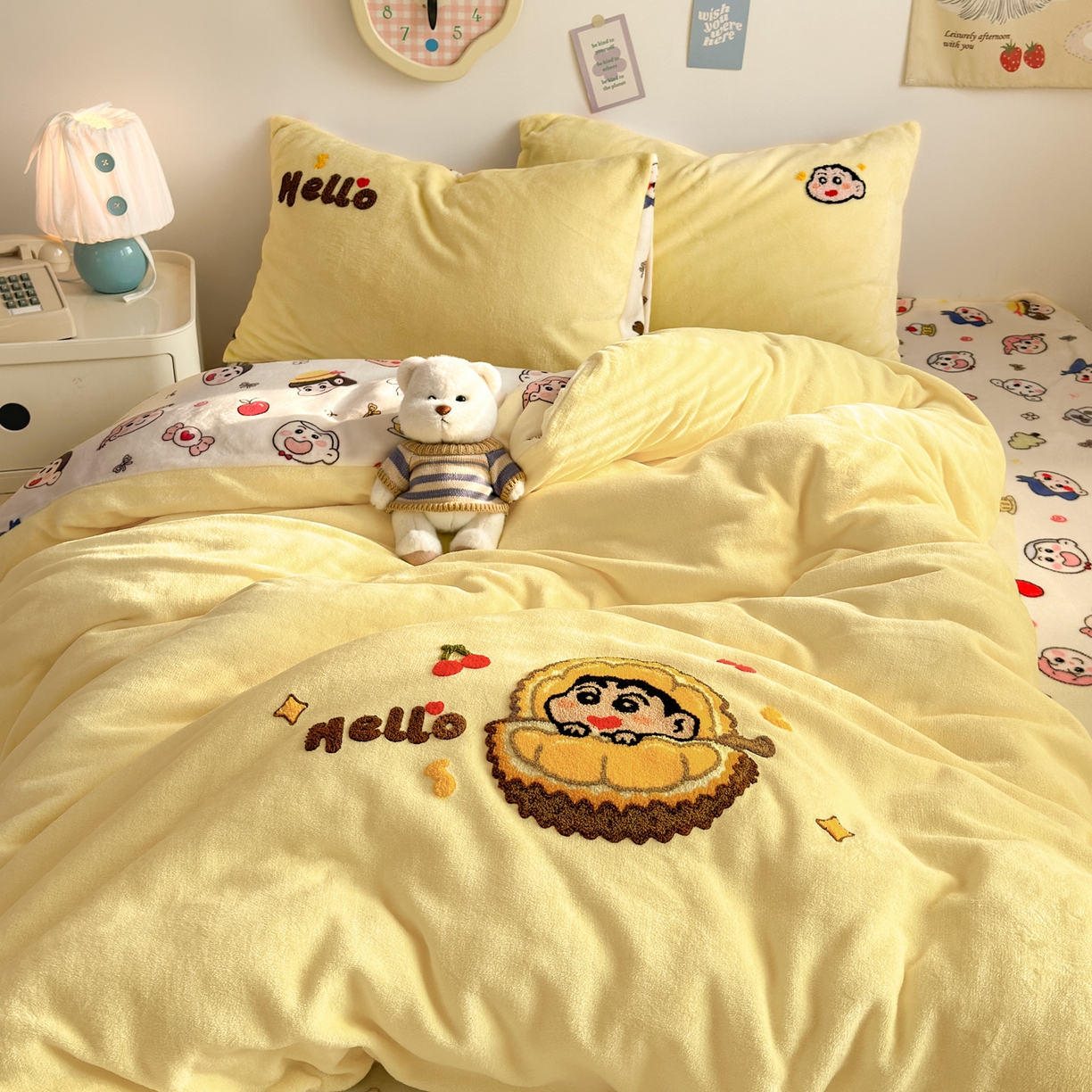 91家纺网 家纺一手货源 找家纺 三元色 2025新款牛奶绒绣花毛巾绣四件套 牛奶绒榴莲小新