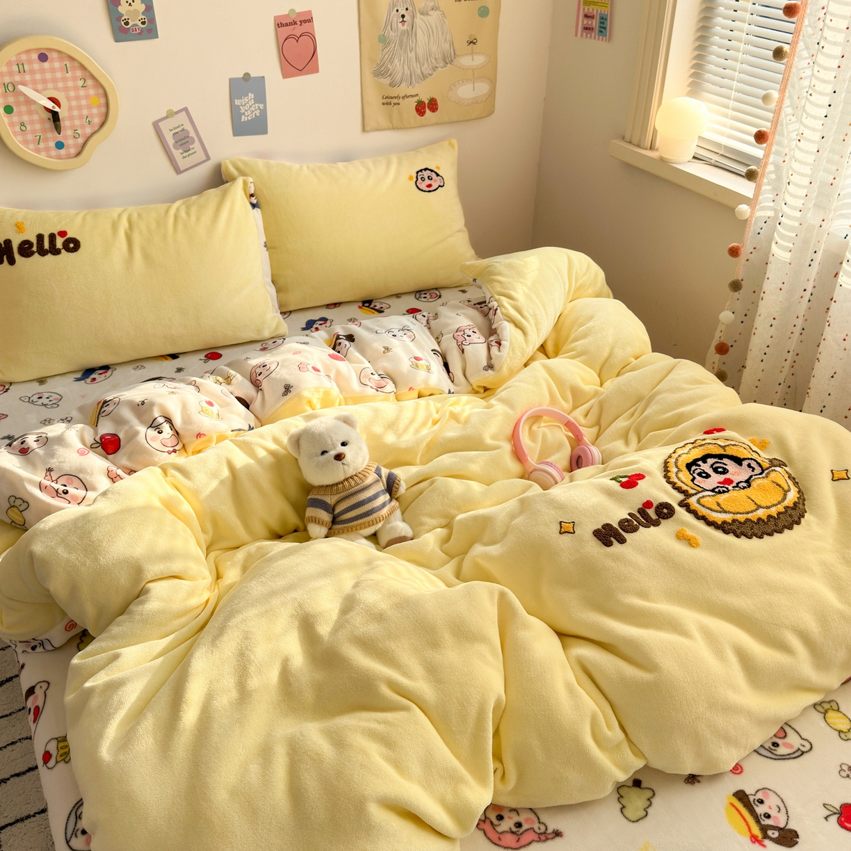 91家纺网 家纺一手货源 找家纺 三元色 2025新款牛奶绒绣花毛巾绣四件套 牛奶绒榴莲小新