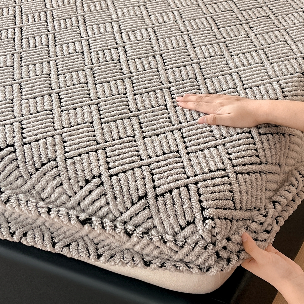 91家纺网 家纺一手货源 找家纺 欧邦 2025新款提花暖阳舒棉绒单床笠-梦境 梦境-雾灰