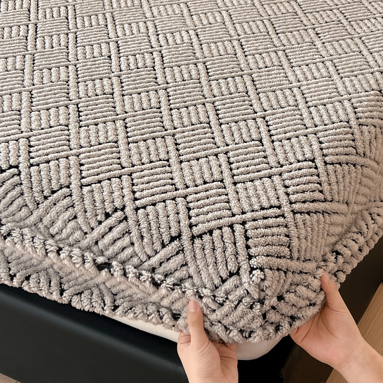 91家纺网 家纺一手货源 找家纺 欧邦 2025新款提花暖阳舒棉绒单床笠-梦境 梦境-雾灰