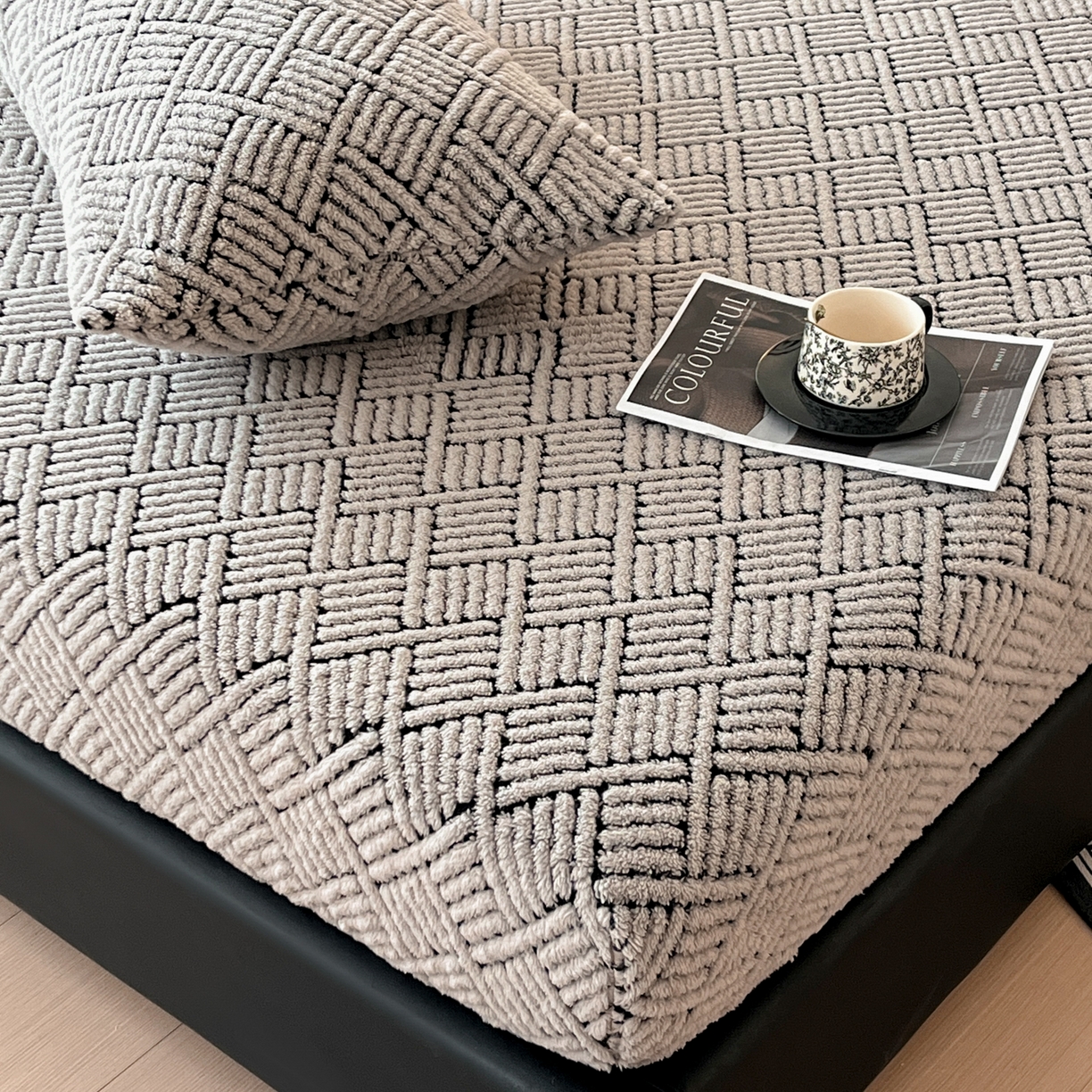 91家纺网 家纺一手货源 找家纺 欧邦 2025新款提花暖阳舒棉绒单床笠-梦境 梦境-雾灰